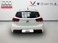 Käytetty Kia Rio 84 HP (61 kW) 2021 Valkoinen Viistoperä