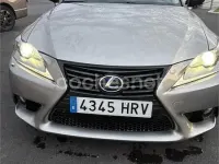 Usado Lexus IS300h Executive Line 223 CV (164 kW) 2013 Gris / plata Berlina