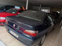 Usado Peugeot 406 90 CV (66 kW) 2000 Azul Berlina
