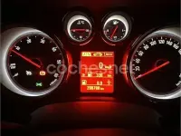 Usado Opel Astra Selective 136 CV (100 kW) 2015 Gris / plata Berlina