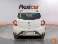 Usado Dacia Sandero Stepway 90 CV (66 kW) 2017 Blanco Berlina