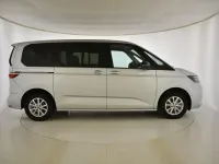 Usado VW Multivan 150 CV (110 kW) 2025 Gris/plata Monovolumen