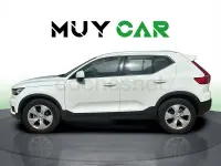 Usado Volvo XC40 Momentum 163 CV (119 kW) 2020 Blanco SUV