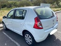 Usado Dacia Sandero Lauréate 75 CV (55 kW) 2011 Blanco Berlina