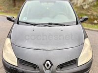 Usado Renault Clio II Dynamique 85 CV (62 kW) 2008 Negro Berlina