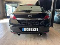 Usado Opel Astra GTC Sport 170 CV (125 kW) 2006 Negro Berlina