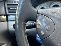 Usado Mercedes E320 Avantgarde 204 CV (150 kW) 2006 Gris / plata Berlina