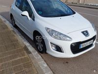 Usado Peugeot 308 Active 120 CV (88 kW) 2013 Blanco Berlina