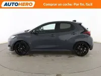 Käytetty Toyota Yaris Hybrid Plus 131 HP (96 kW) 2026 Harmaa Viistoperä