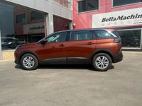 Usado Peugeot 5008 Allure 131 CV (96 kW) 2021 Marrón Monovolumen