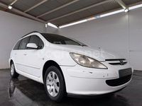 Usado Peugeot 307 110 CV (80 kW) 2003 Blanco Familiar
