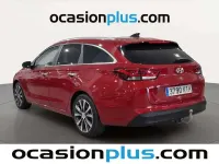Usado Hyundai i30 Style 140 CV (102 kW) 2019 Rojo Familiar