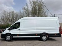 Usado Ford Transit Trend 130 HP (95 kW) 2023 Branco Van