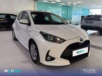 Usado Toyota Yaris Hybrid Active 116 CV (85 kW) 2021 Blanco Utilitario