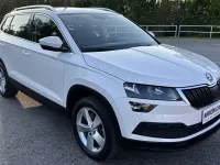 Usado Skoda Karoq Ambition 150 CV (110 kW) 2021 Blanco SUV