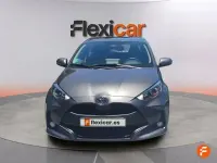 Usado Toyota Yaris Business Edition 116 CV (85 kW) 2025 Gris Utilitario