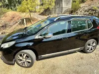 Usado Peugeot 2008 Allure 100 CV (73 kW) 2016 Negro SUV