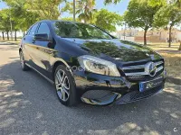Usado Mercedes A180 AMG line 109 CV (80 kW) 2014 Negro Utilitario