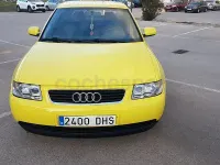 Usado Audi A3 Ambiente 100 CV (73 kW) 2003 Amarillo Utilitario