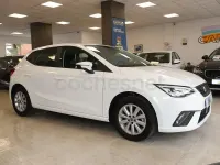 Usado Seat Ibiza Style Plus 110 CV (80 kW) 2022 Blanco Utilitario