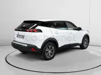 Usado Peugeot 2008 Active 100 CV (73 kW) 2022 Blanco SUV