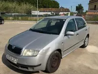 Usado Skoda Fabia Classic 68 CV (50 kW) 2000 Gris Utilitario