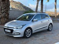 Usado Hyundai i20 Active 120 CV (88 kW) 2016 Gris / plata Berlina