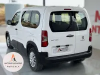 Usado Peugeot Rifter Access 75 CV (55 kW) 2019 Blanco Monovolumen