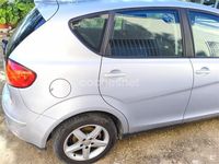 Usado Seat Altea Ecomotive 105 CV (77 kW) 2010 Gris / plata Monovolumen