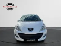 Begagnad Peugeot 207 68 HK (50 kW) 2013 Vit Sedan