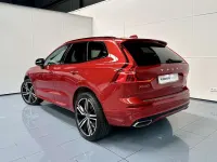 Usado Volvo XC60 R-Design 351 CV (258 kW) 2021 Rojo SUV