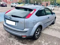Usado Ford Focus Trend 109 CV (80 kW) 2007 Azul Berlina
