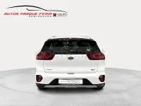Usado Kia Niro 141 CV (103 kW) 2022 Blanco SUV