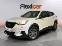 Usado Peugeot 2008 Active 100 CV (73 kW) 2023 Blanco SUV