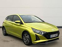 Usado Hyundai i20 100 CV (73 kW) 2024 Verde Utilitario
