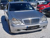 Usado Mercedes C220 Elegance 125 CV (91 kW) 2000 Gris Berlina