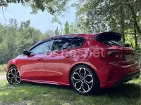 Usado Ford Focus ST-Line 125 CV (91 kW) 2019 Rojo Berlina