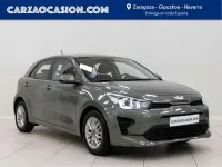 Usado Kia Rio 84 CV (61 kW) 2023 Verde Utilitario