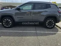 Usado Jeep Compass Limited 190 CV (139 kW) 2024 Gris / plata SUV