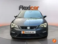 Usado Seat Leon FR 130 CV (95 kW) 2019 Gris / plata Berlina