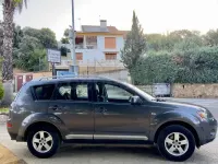 Usado Mitsubishi Outlander Intense 140 CV (102 kW) 2007 Gris / plata SUV