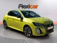 Usado Peugeot 208 Allure 101 CV (74 kW) 2025 Amarillo Utilitario