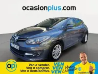 Usado Renault Mégane LIMITED 115 CV (84 kW) 2015 Gris / plata Berlina