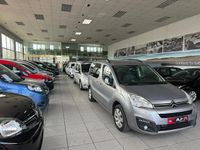 Usado Peugeot TePee Outdoor 100 CV (73 kW) 2017 Negro Monovolumen