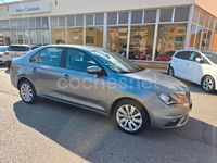 Usado Seat Toledo Style 105 CV (77 kW) 2013 Gris / plata Berlina