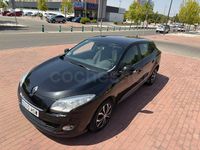 Usado Renault Mégane GrandTour Dynamique 110 CV (80 kW) 2014 Negro Familiar