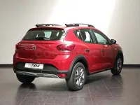 Usado Dacia Sandero Essentiel 101 CV (74 kW) 2021 Rojo Berlina