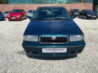 Usado Skoda Felicia 64 CV (47 kW) 1999 Verde Berlina