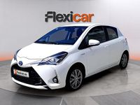 Usado Toyota Yaris Hybrid Active 100 CV (73 kW) 2020 Blanco Berlina