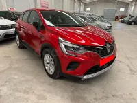 Usado Renault Captur Evolution 145 CV (106 kW) 2023 Granate SUV